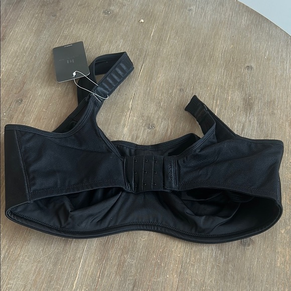 SYROKAN Black Underwire Sports Bra Adjustable Strap Size 36E - Picture 2 of 12